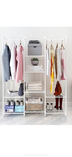 Closet/ Wardrobe