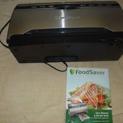 Foodsaver V3880 Vacuum Sealer System W/Manual & Recipe Book