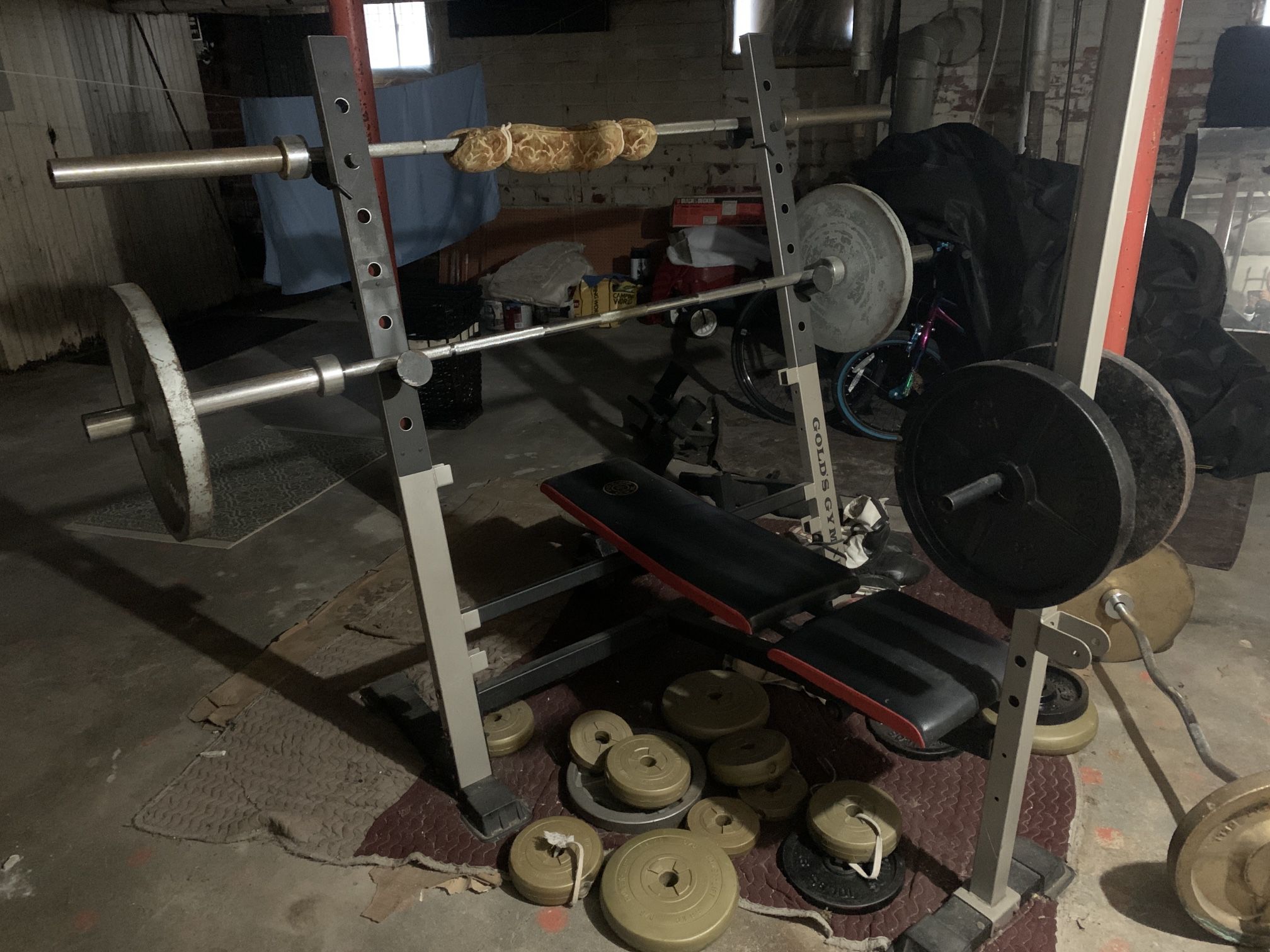 Golds Gym Olympic Weight Bench Plus Weights 