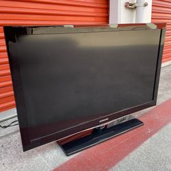 SAMSUNG 40 “ inch LCD FULL HD SMART TV