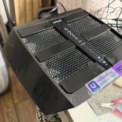 Net Gear Night Hawk Router