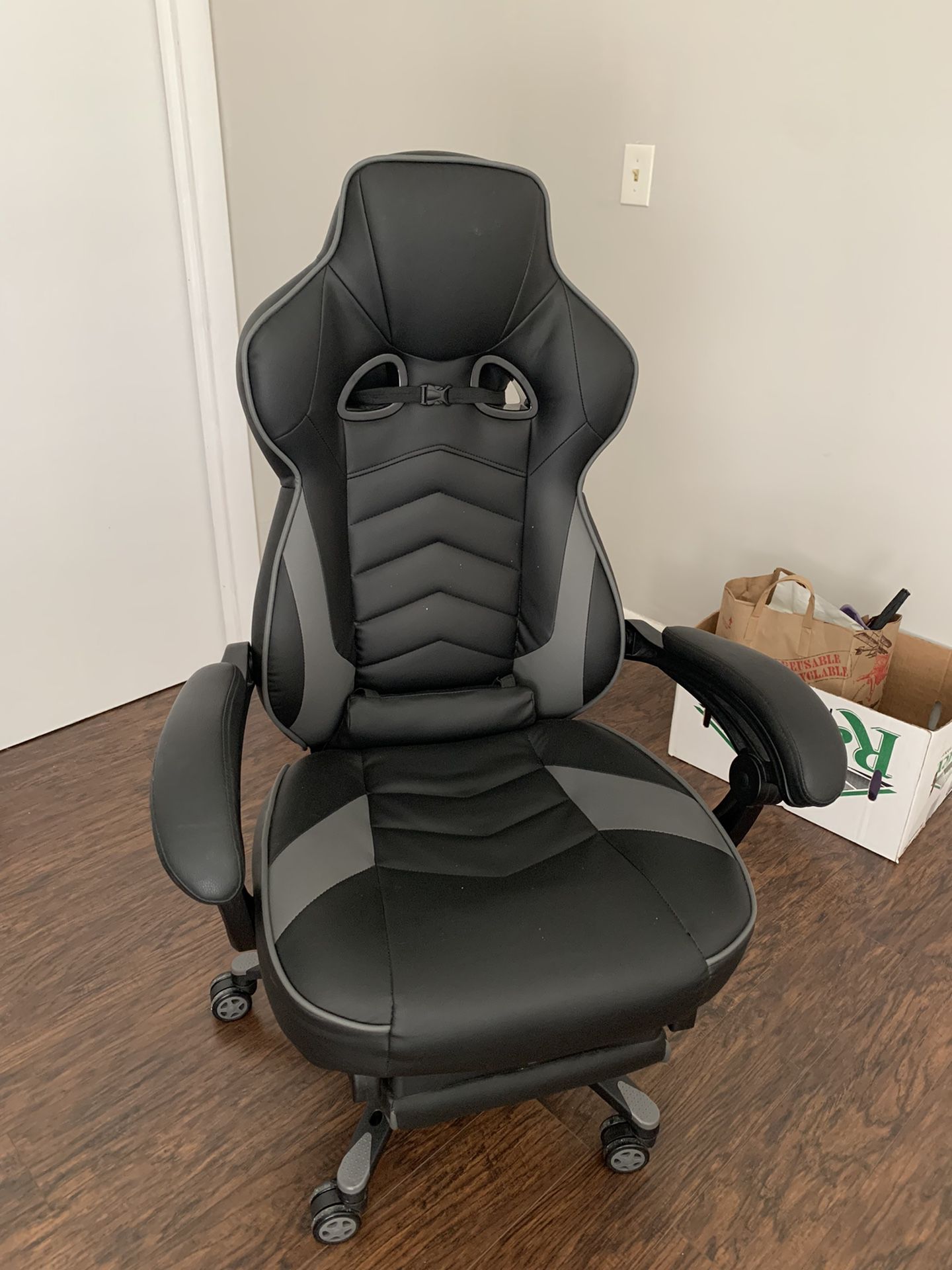 Gaming/Desk Chair