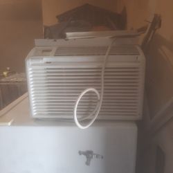 Small Window Ac