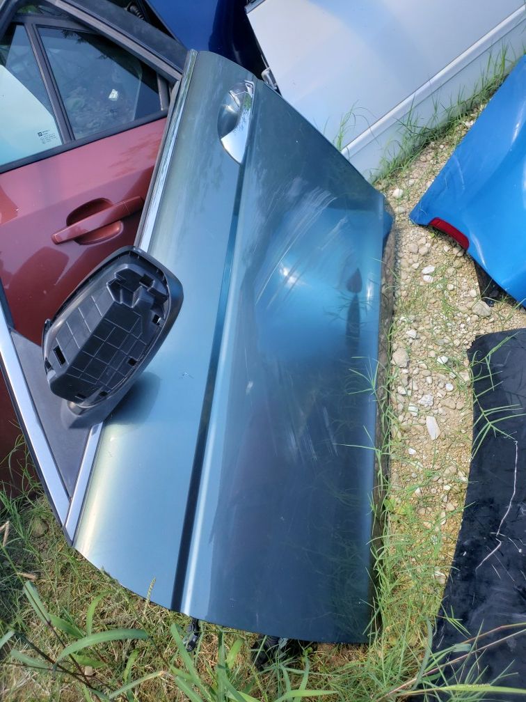 Chevy cadillac, nissan Camaro challenger, honda Escalade doors