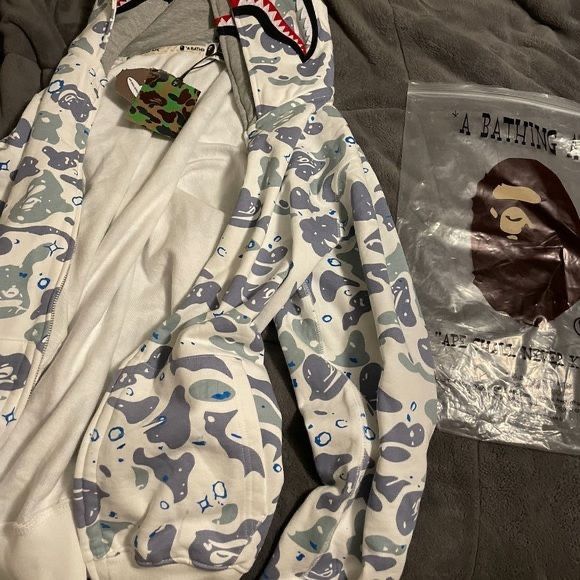 bape zip up glow in the dark