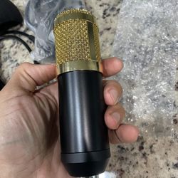 Studio Microphone Bundle New 