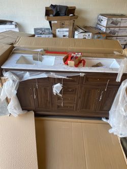 Home Decorators Collection Doveton 60 in. Double Sink Freestanding Dark Walnut Bath Vanity with White Engineered Marble Top (Assembled)