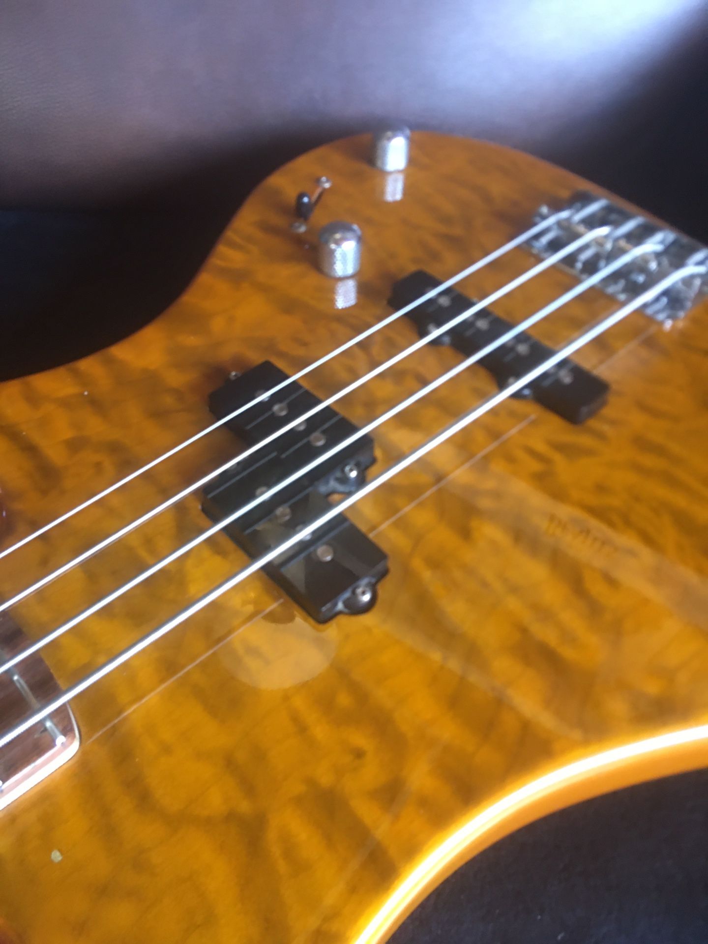 Washburn XB 102 Bass