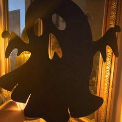Akeeto 14-Inch Halloween Ghost Flame Art Light – 3-Mode