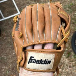 Franklin Fieldmaster Kids Baseball Glove 