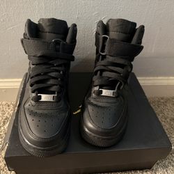 Nike Air Force 1 '07 Mid Triple Black Size 5 Men’s 