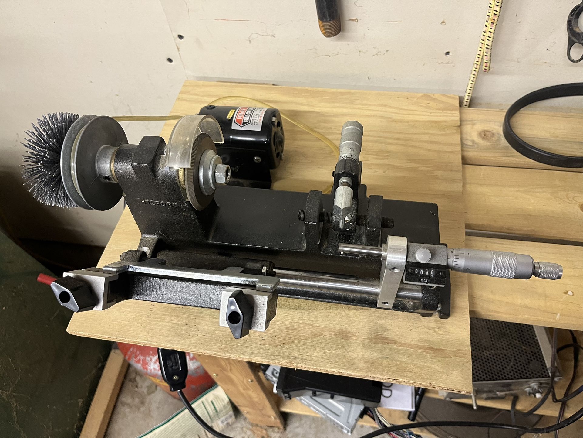 Foley Belsaw Model 200 Key Machine W/extras