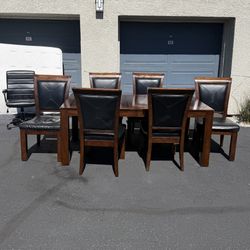 Dining Room Table W/6 Chairs