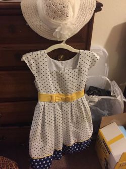 Girls dress size 8 with hat