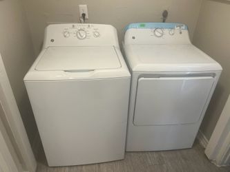GE Washer and Dryer Set