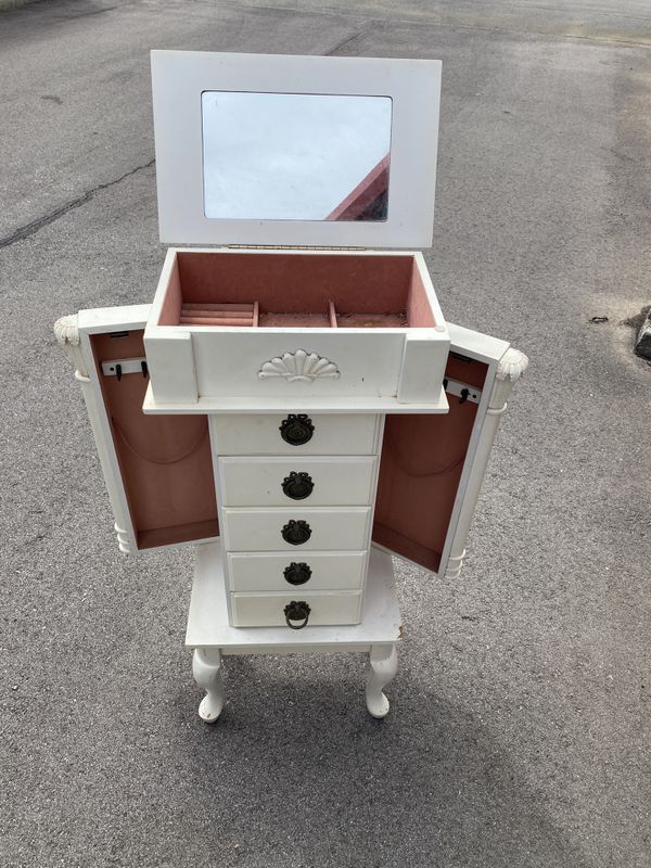 Tall jewelry box for Sale in Lebanon, TN OfferUp