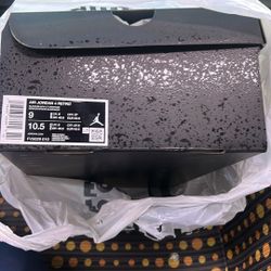 Black Cats  Jordan 4’s 