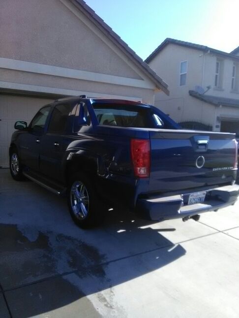 2003 Cadillac Escalade