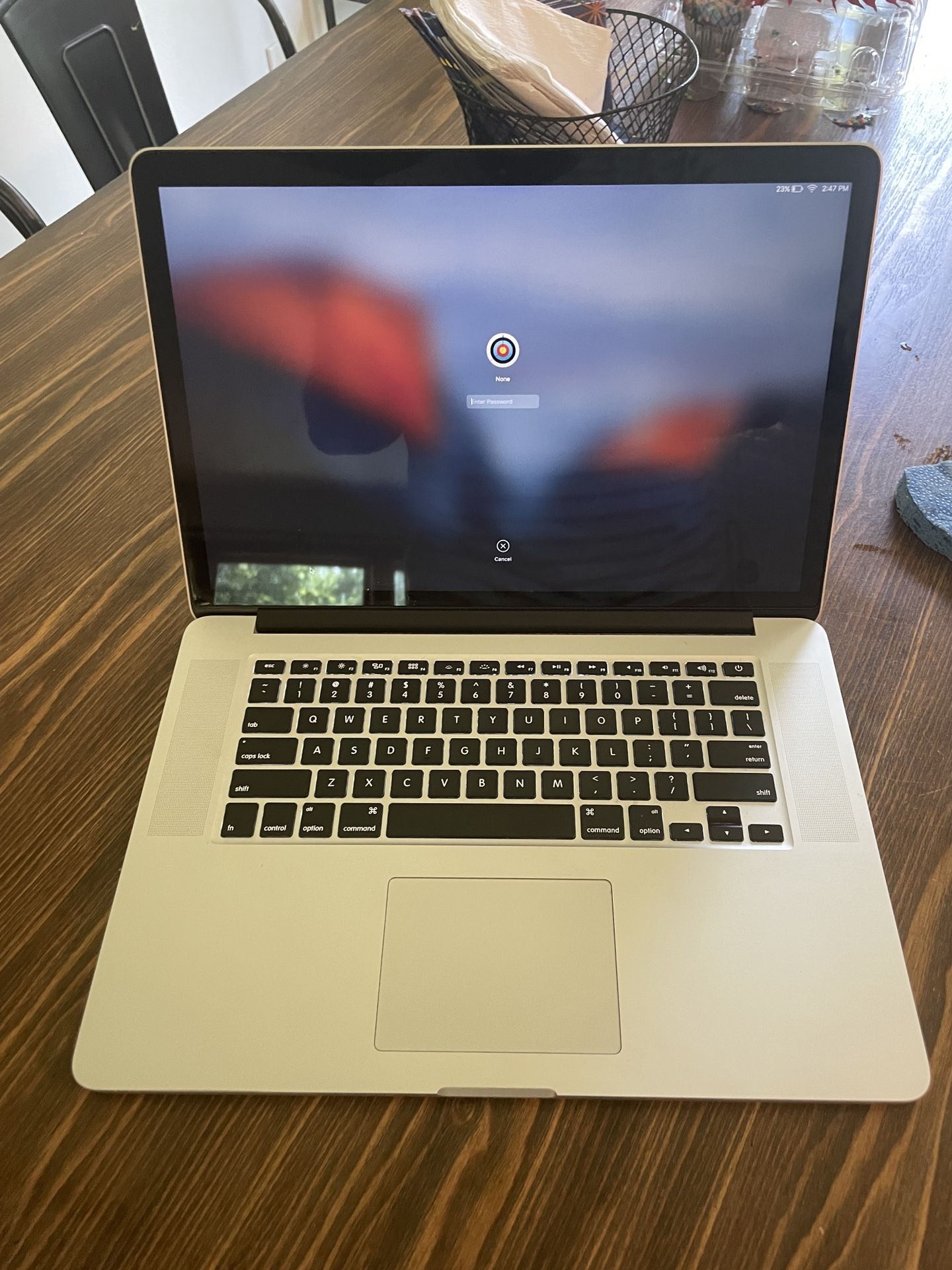 15” MacBook Pro w/Retina Display (mid-2015)