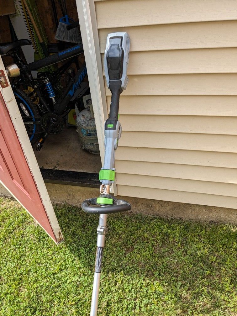 EGO POWERLOAD 56-volt 15-in Telescopic Shaft Battery String Trimmer 2.5 Ah (Battery and Charger Included)