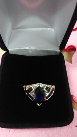 10K Gold Ring set with Sapphires