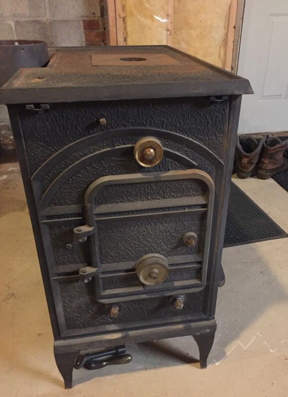 Consolidated Dutchwest Federal Airtight wood stove for Sale in Holland