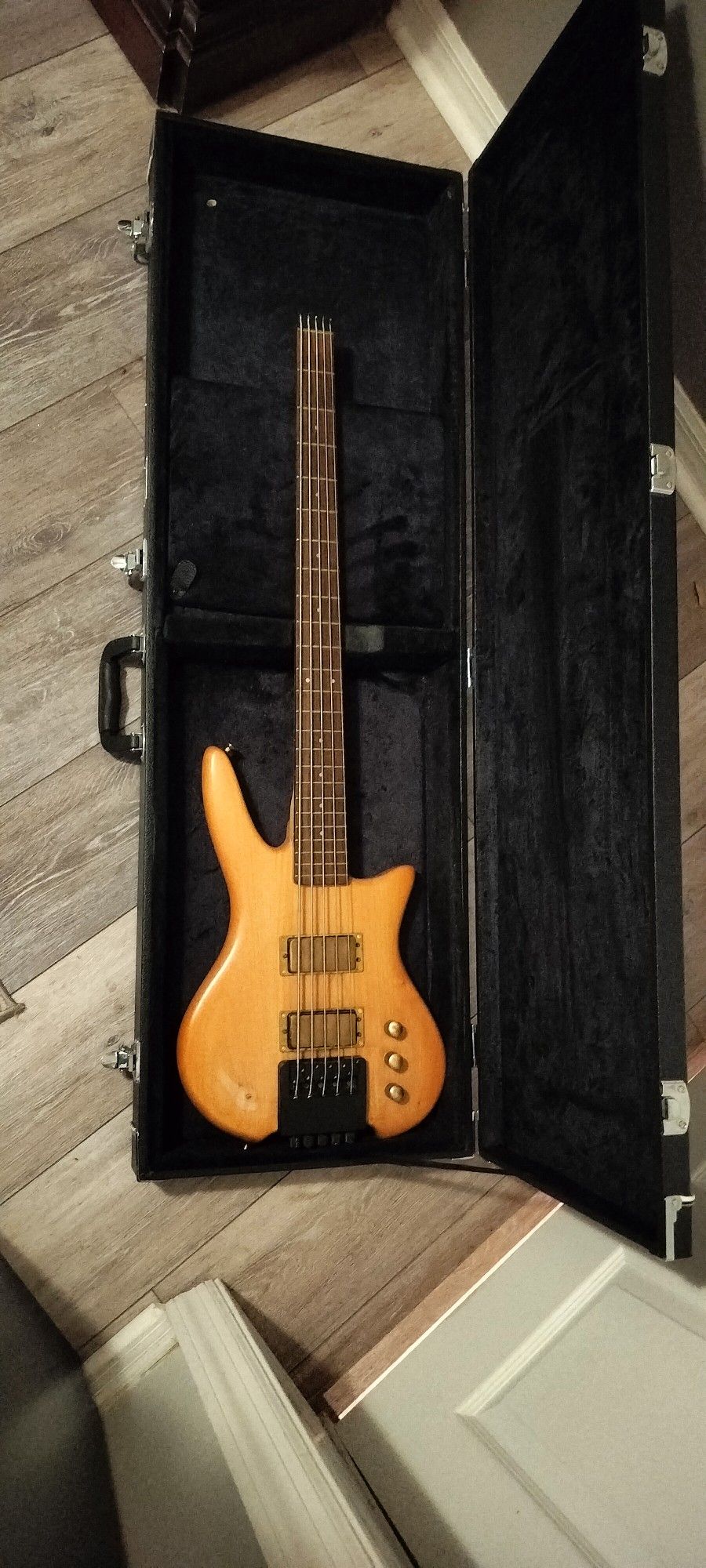 Steinberger Headless 5-string Electric Bass Guitar W/ Case