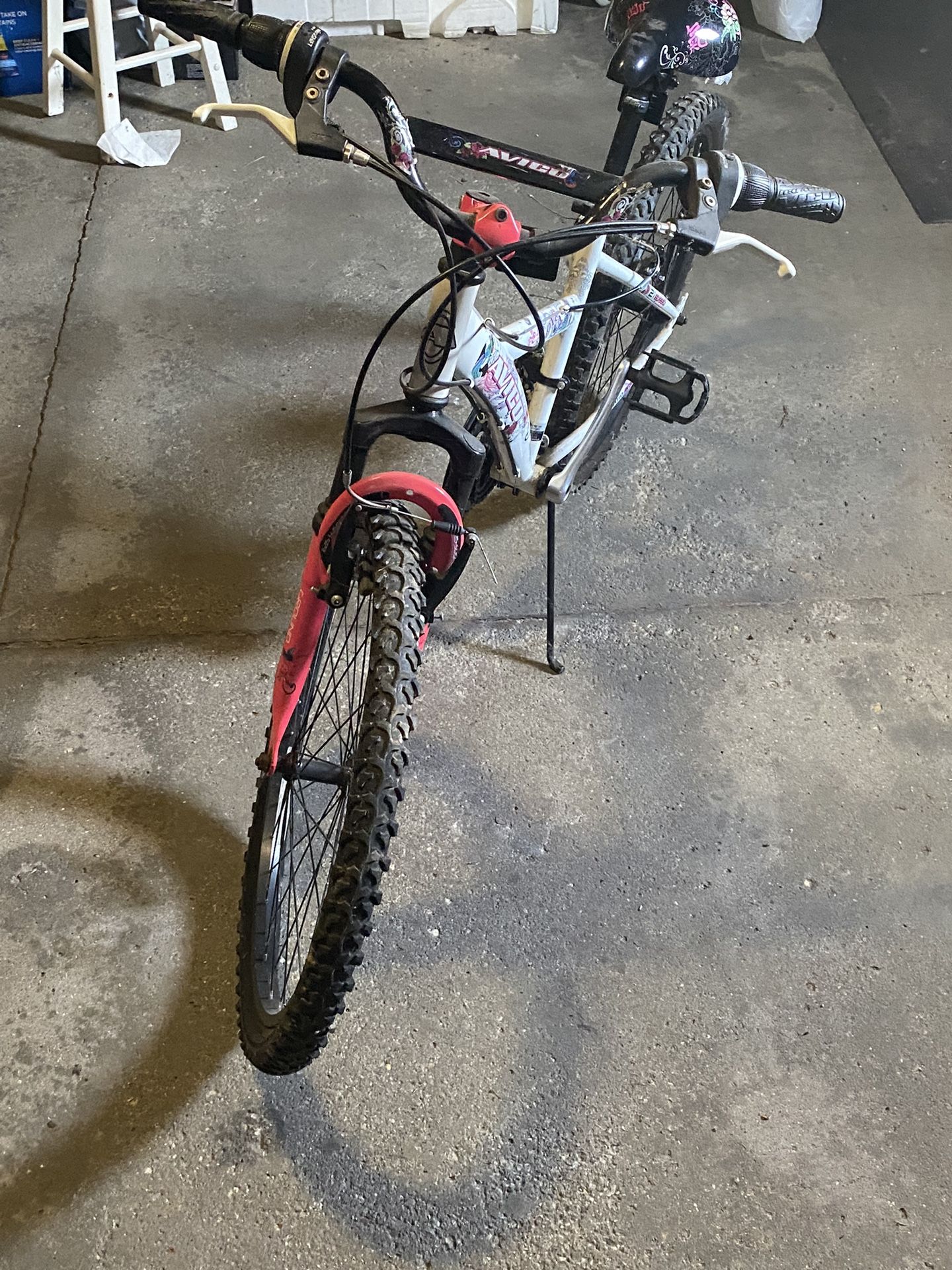 Bike - Size 24” Girls