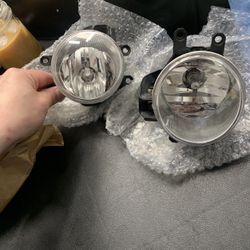 Tacoma OEM Fog Lights