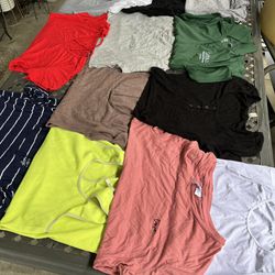 Lot Of Clothing Women Medium Size Good Condition No Tears , No Stains $45  For All 14 Pieces for Sale in Ventura, CA - OfferUp