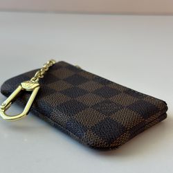 ❤️ Louis Vuitton Key Pouch Keychain Damier Ebene❤️