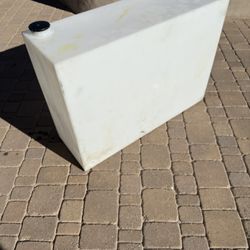 100 Gallon Slim Water Tank 