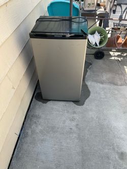 Mini Fridge