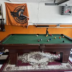 Pool Table With All Accessories