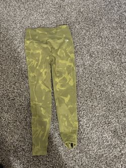 Gym shark leggings