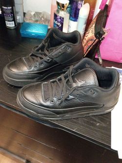 Women shoes size 7Y