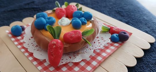 Hand Made USA Accessory for Kitchen Fridge - A Tart with Fruit (Clay)
