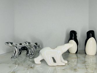 5 MINIATURE PLANTERS POLAR BEARS & PENGUINS