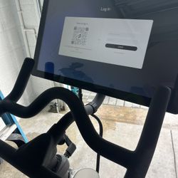 Peloton Bike