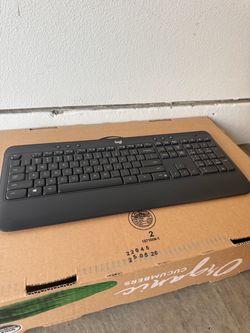 Logitech K540 Wireless Keyboard + USB Receiver – Fully Working