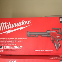 Milwaukee Caulking Gun New