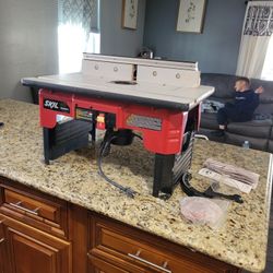 Skil Router Table With Router 