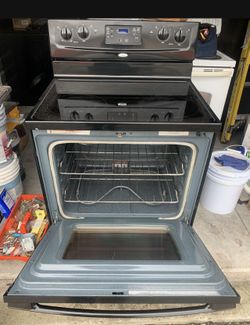 Black Whirlpool Glass Top Stove / Range
