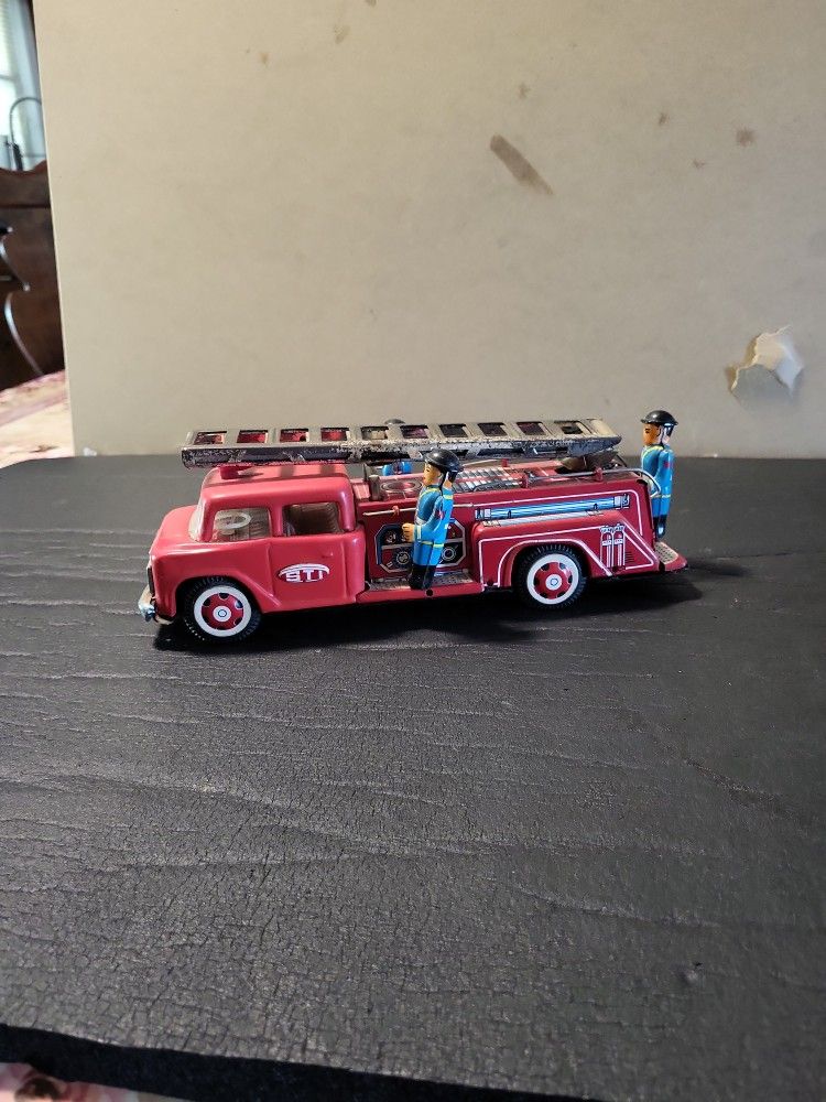 1970s S&I Toys Fire Truck