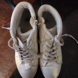 Justice Girls Shoe Size 9 Diamond Bottom Zip Up Side