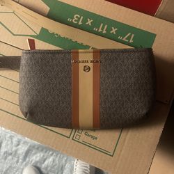 Micheal Kors Belt & Purse