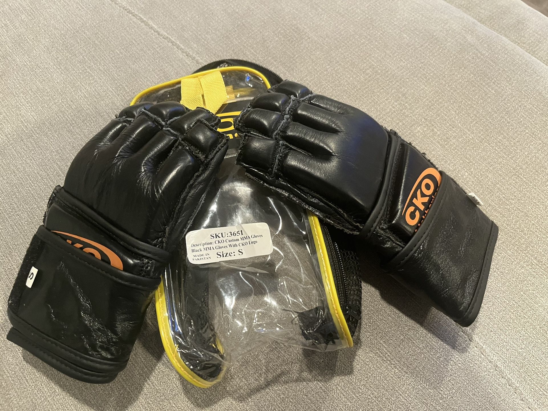 New CKO Kickboxing/MMA Gloves, never worn