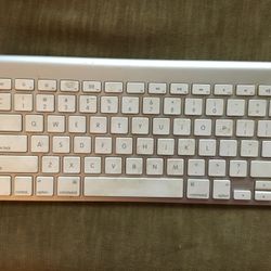 Apple Wireless Keyboard 