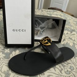 Women’s Gucci Sandals With Box