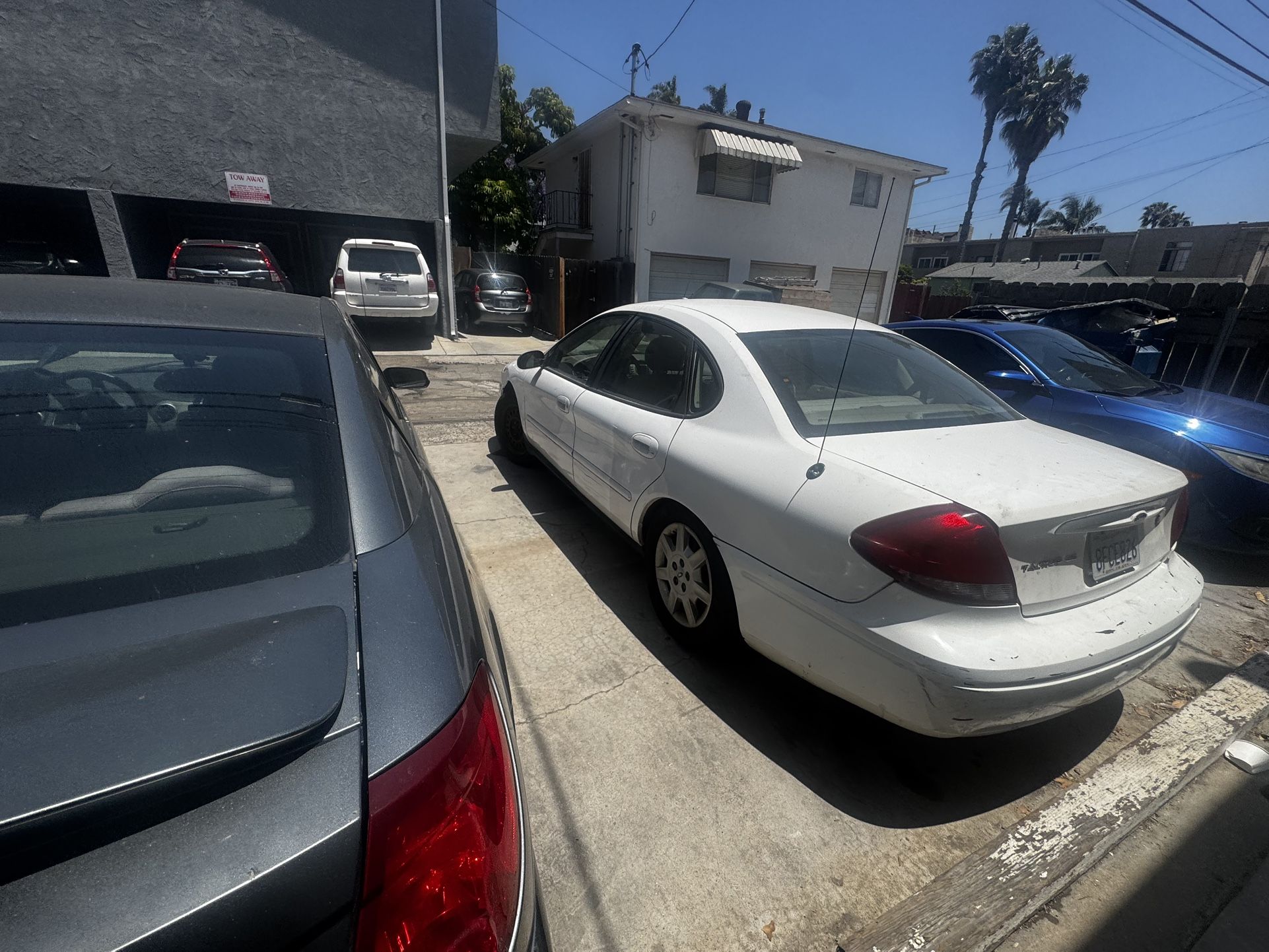 2005 Ford Taurus
